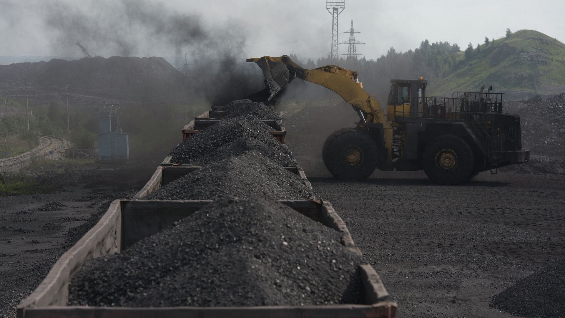 «Ведомости»: экспортные цены на российский уголь упали до минимумов 2021 года