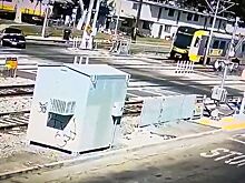 Водитель чудом выжил после ДТП с поездом