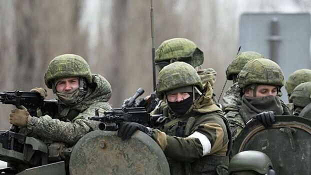 Матвийчук проинформировал, что в новые военные округа для борьбы с НАТО призовут срочников