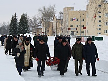 Мемориальные таблички погибшим на Украине открыли в войсковой части в Сормове