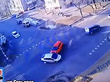 «Влетел на полном ходу»: в Приморье момент ДТП попал на видео