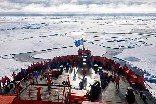 Российский ледокол получил повреждения в Арктике. Что случилось с одним из крупнейших атомоходов в мире?