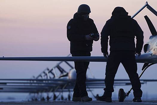 ВСУ массово атаковали российские регионы. Только в Ленинградской области уничтожены около 30 БПЛА. Что известно о последствиях?