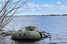 В пригороде Якутска на островах  утонул охотник, тело уже передано СКР