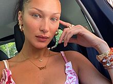 Беллу Хадид «состарили» на обложке испанского Vogue