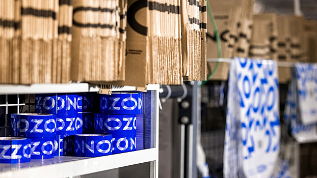 Ozon не будет брать комиссию с чаевых для сотрудников ПВЗ