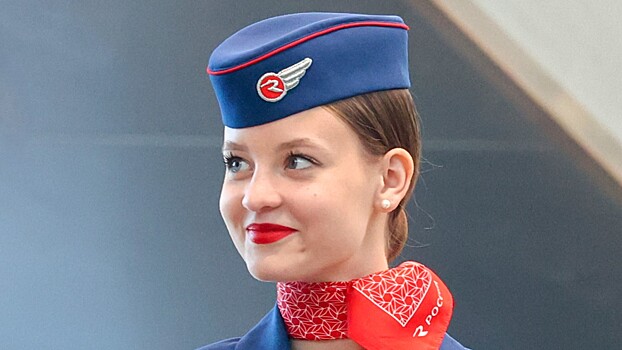 Стюардесса сделала фото у самолета и взбудоражила иностранцев