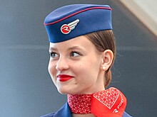 Стюардесса сделала фото у самолета и взбудоражила иностранцев