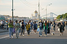 Жители Санкт-Петербурга и Москвы рассказали, чего им не хватает больше всего