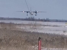 Ан-24 сел с одним работающим двигателем в аэропорту Якутска
