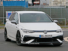 Шпионские фотографии горячего хетча Volkswagen Golf R в новой версии
