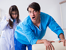 Вакцина от COVID-19 стала мемом среди иностранцев