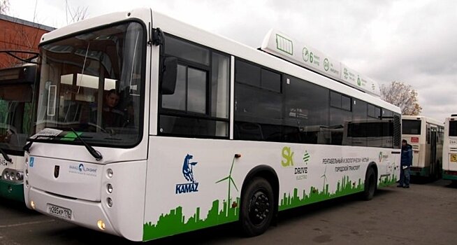 «КамАЗ» и «ГАЗ» поставят Москве по 100 электробусов