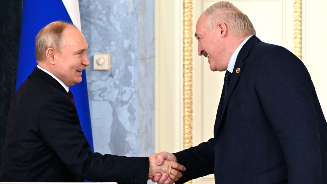 Лукашенко летит с рабочим визитом в Россию, где встретится с Путиным
