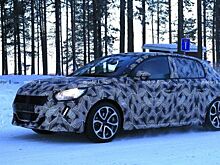 Peugeot 208 2019 года на новых шпионских фото выглядит стильно