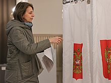 На выборах в РФ лидируют действующие губернаторы. В региональных парламентах - единороссы