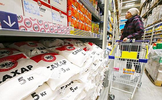 Конец «сладкой жизни»: С полок магазинов исчезает дешевый сахар