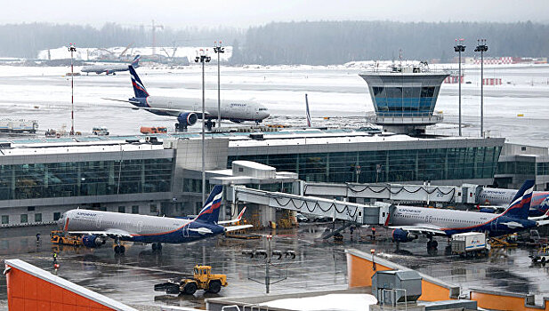 В Шереметьево экстренно сел Sukhoi Superjet