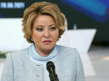 Матвиенко вместе с блокадниками посмотрела в Петербурге фильм "Воздух"