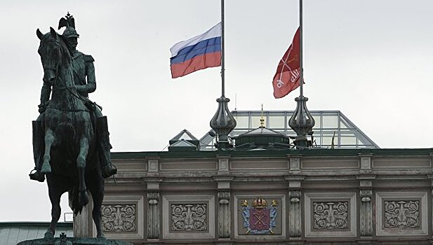 Социальные сети скорби и поддержки: от отчаяния до стихов о Петербурге