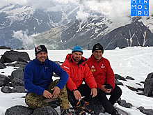 Глава дагестанского района покорил самую высокую вершину России