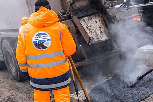 На 11 региональных дорогах Подмосковья провели ремонт тротуаров