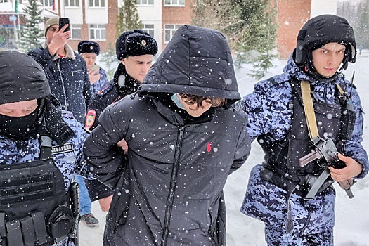 Автомат, который принес напавший на школу в Уфе девятиклассник, был игрушечным