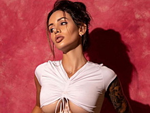 Скандальный теннисист захватил с собой на турнир горячую подружку