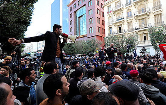 Карфаген на перепутье. Кто поможет Тунису выйти из затяжного кризиса?