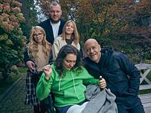 Редкое фото со страдающей ДЦП дочерью Федора Бондарчука появилось в Сети