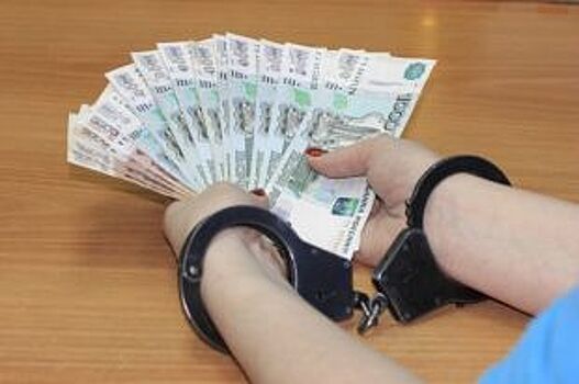 В Сургуте сотрудники полиции выявили более сотни коррупционных преступлений
