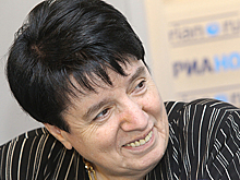 Сценарист «Хода королевы» признал искажение фактов о советской шахматистке