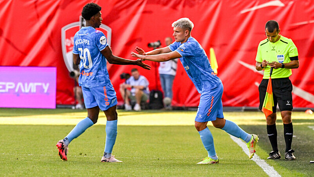 Футболист «Зенита» Мостовой о матче в Химках: «Не скажу, что меня встречали овацией и флагами, но достаточно тепло»