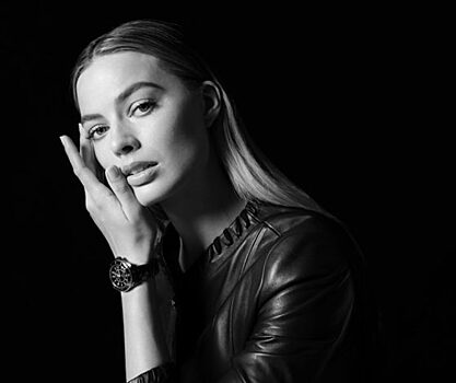 Марго Робби стала новым лицом юбилейной кампании часов Chanel J12