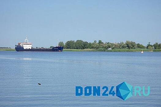 В Усть-Донецком на территории порта открыли сквер