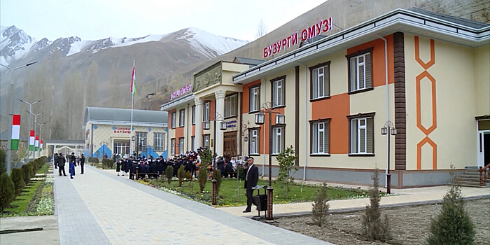 Новые предприятия и школа заработали в Согдийской области Таджикистана
