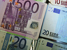 ЦБ опустил официальный курс евро ниже 80 рублей