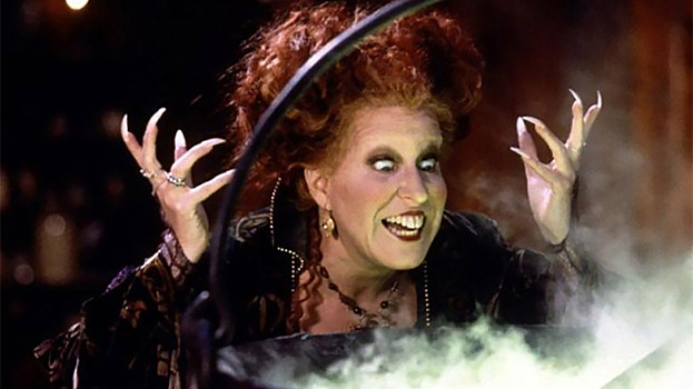 Почему в России никак не могут запретить магов, гадалок и экстрасенсов