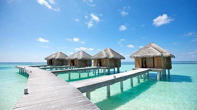 Отель на Мальдивах начал принимать от туристов рубли