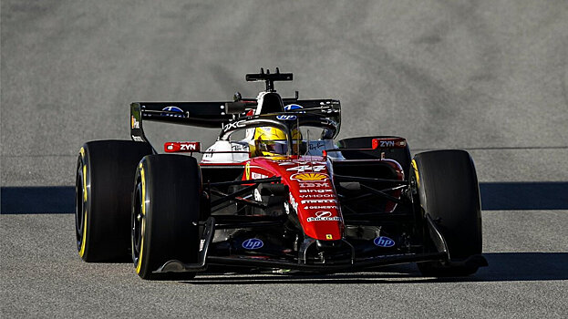 Хэмилтон показал лучшее время тестов в Барселоне, Расселл и Норрис в топ-3, «Кадиллак» опередил только Стролла