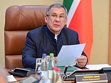 Рустам Минниханов поздравил ПАО "Нижнекамскнефтехим" с 55-летием