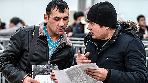В России начнут платить пенсии мигрантам