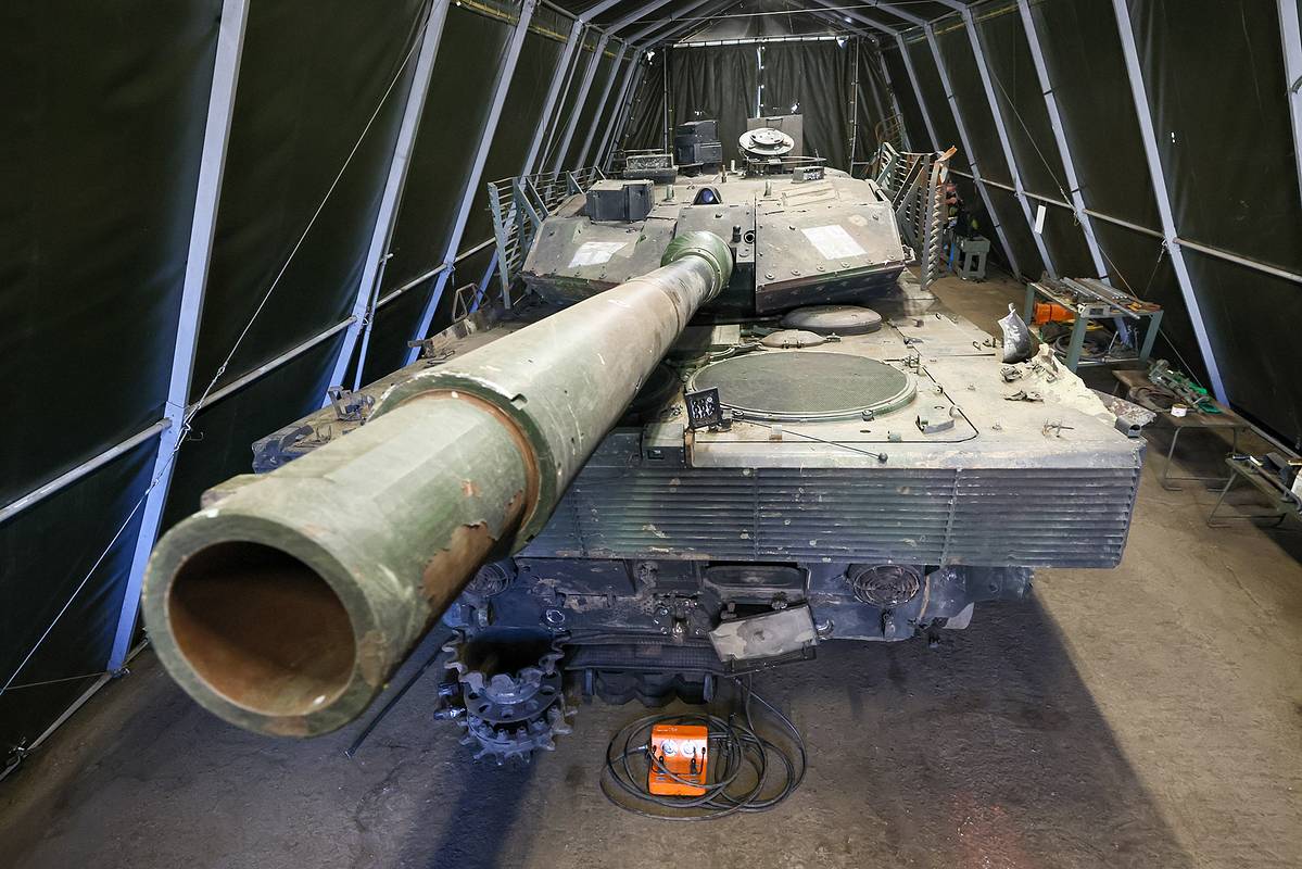 Раскрыт особый экспонат личной библиотеки президента Путина в Кремле