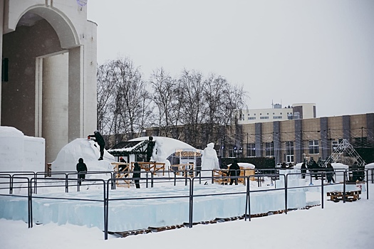 В Курске стартовал фестиваль снежных и ледовых фигур