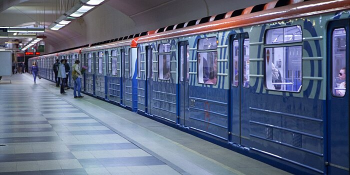Завод "Метровагонмаш" поставит почти 1,4 тыс. новых вагонов для метро Москвы
