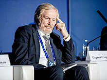 Старший банкир ВЭБ.РФ Сторчак заявил, что пока рано говорить о закате эпохи доллара