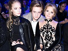 Показ Yanina Couture: жар-птицы на подиуме и звезды в зале