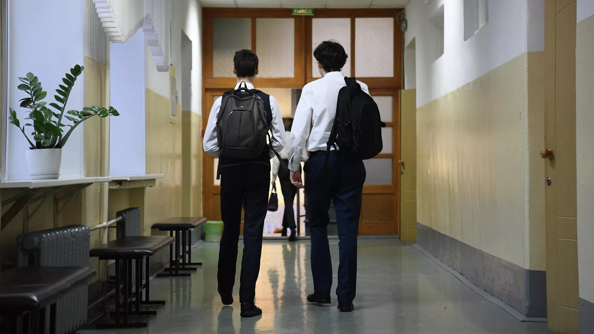 В школах Северной Осетии проверяют сообщения о минировании