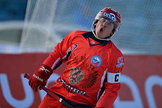 Россияне стартовали с победы на чемпионате мира по бенди