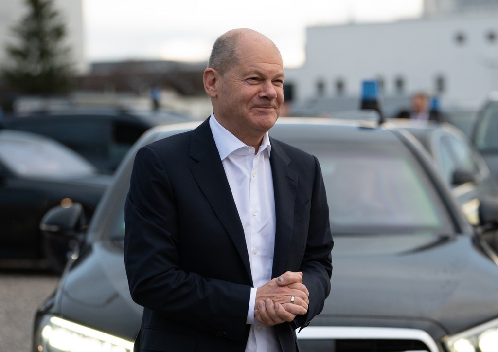 Стало известно о настоящих планах Шольца о поездке в Россию